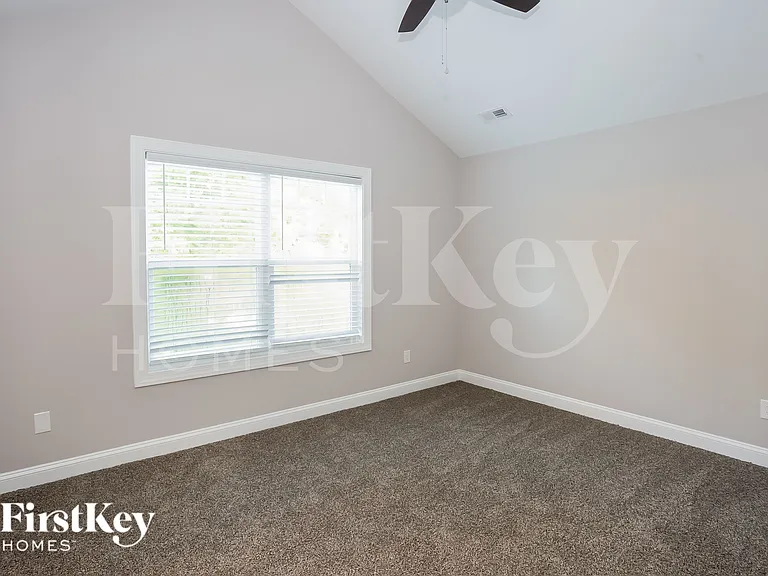 1009 W A St — Photo 10