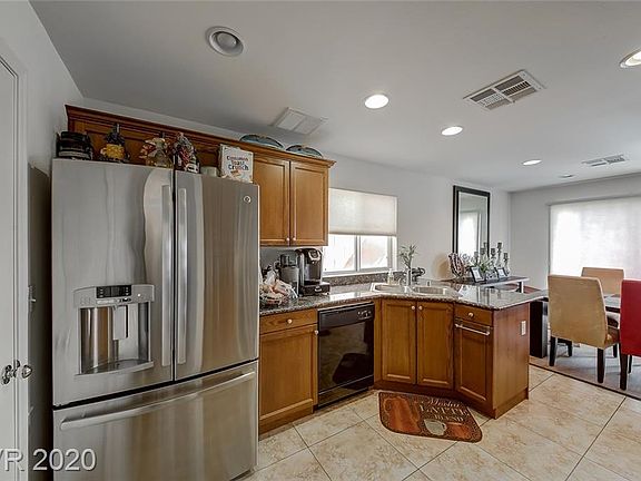 5th image of 8077 Torremolinos Ave