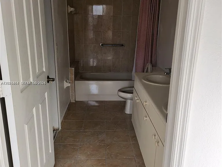 27310 SW 138th Ct #27310 — Photo 8