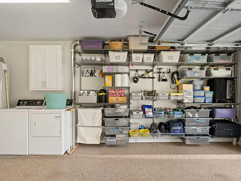 2523 Droxford Dr — Photo 32