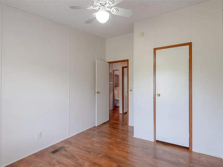 37 Riverside Ln #A — Photo 23