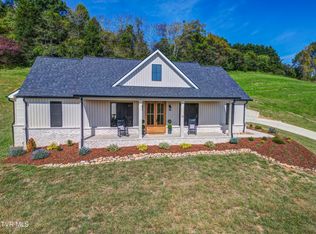 77 Sunset Rd, Johnson City, TN 37615