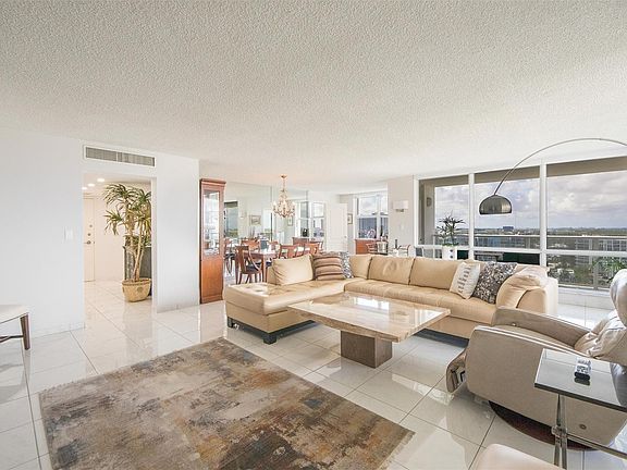 5th image of 2751 S Ocean Drive #1401N