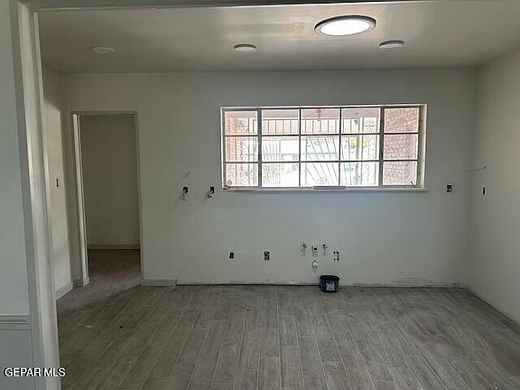 5th image of 508 Granada Ave
