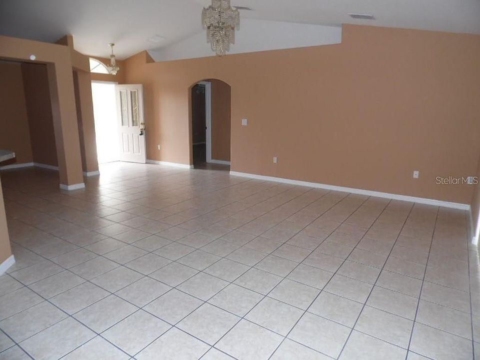 1st image of 2431 Sweetwater Blvd