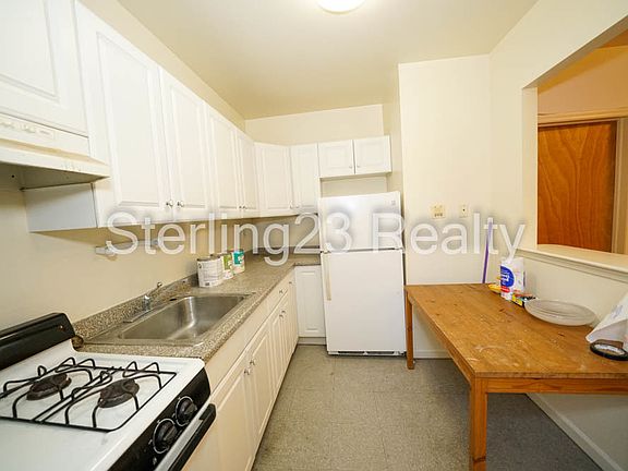 3rd image of 34-05 34th St #7B