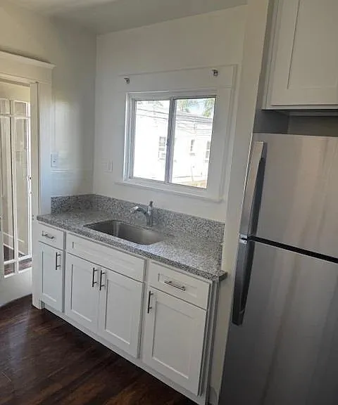 520-530 E 17th St #520 — Photo 4