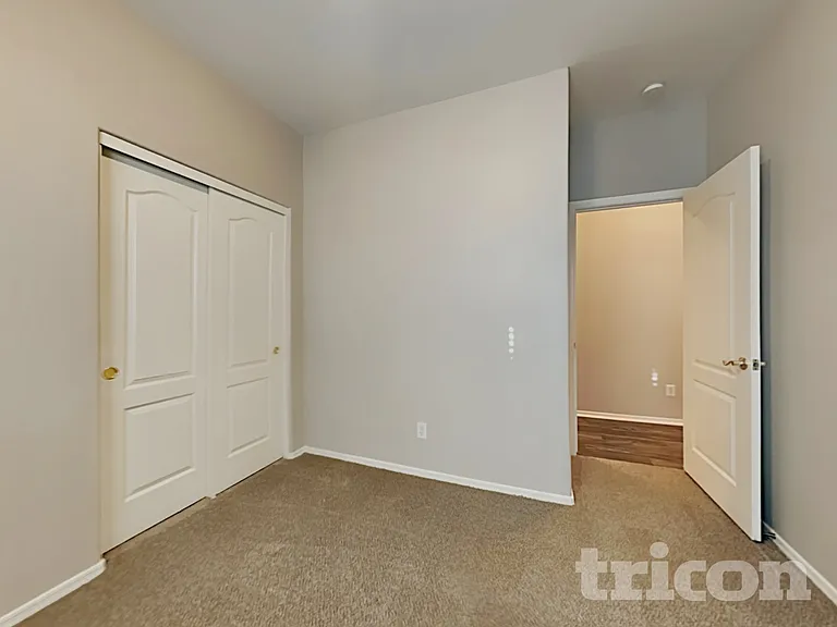 11717 W Jackson St — Photo 11
