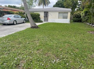 2179 NE 182nd St, North Miami Beach, FL 33162