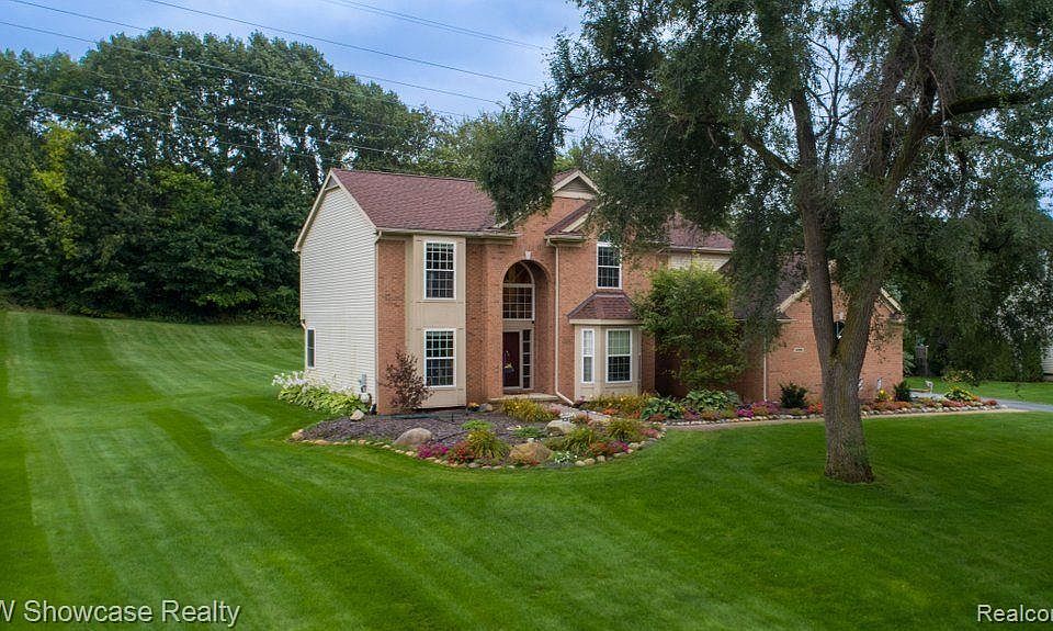 1st image of 54806 Walnut Dr