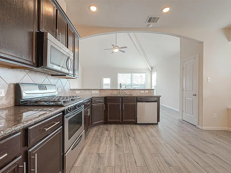3403 Lilac Ranch Dr — Photo 7
