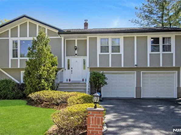 63 Cardinal Ln, Westwood, NJ 07675
