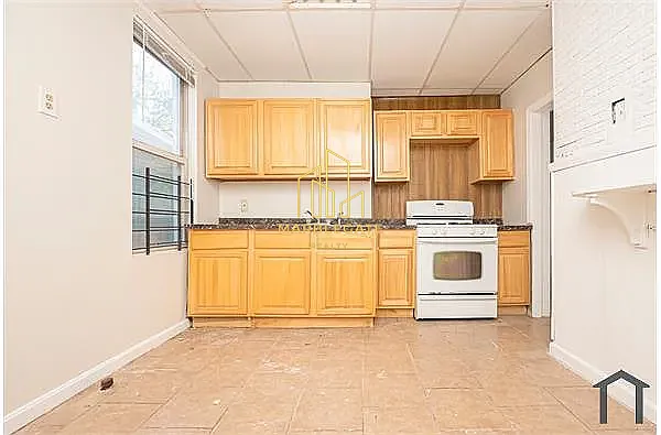 Building Photo - 133 Isabella Ave #2AZ