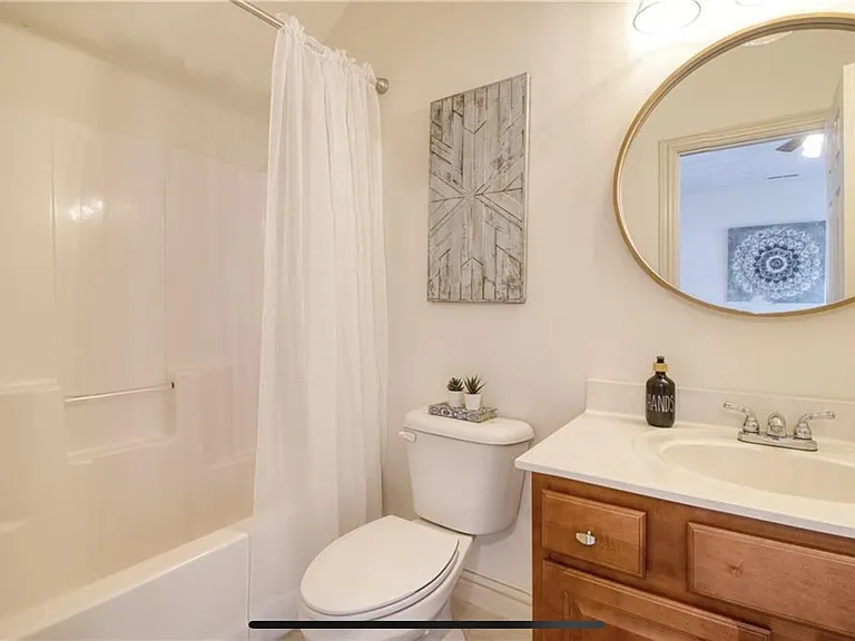 4656 Pleasant Ave — Photo 5
