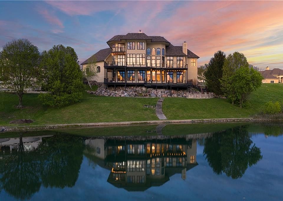 8816 Waterside Dr, Indianapolis, IN 46278 | Zillow