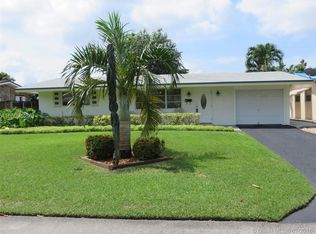 7790 NW 15th St, Pembroke Pines, FL 33024