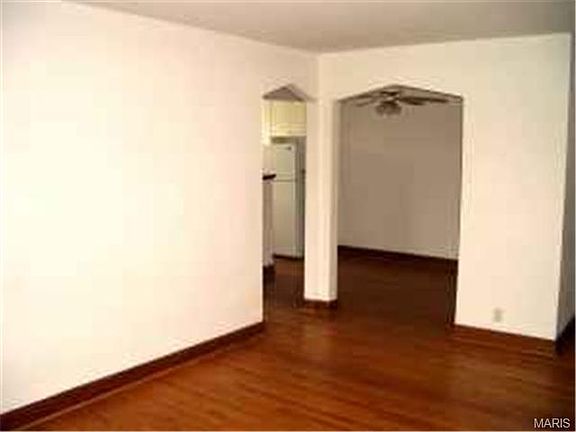 3rd image of 1265 Moorlands Dr APT E