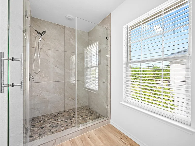 2412 Regal Park Ln — Photo 27