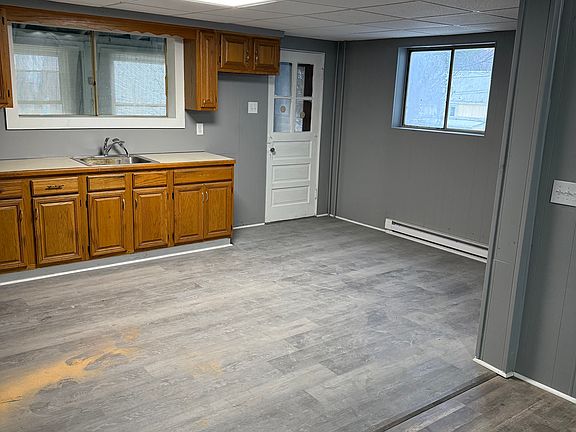 5th image of 406 W Catawissa St