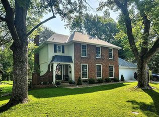 10533 Farley St, Overland Park, KS 66212