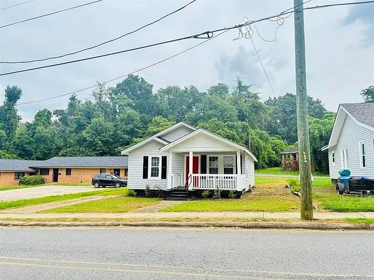 320 E Sumter St — Photo 3
