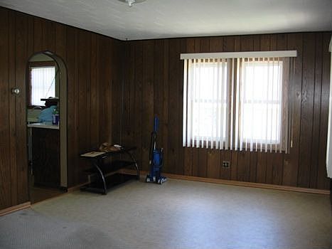 2nd image of 808 E Margaret St