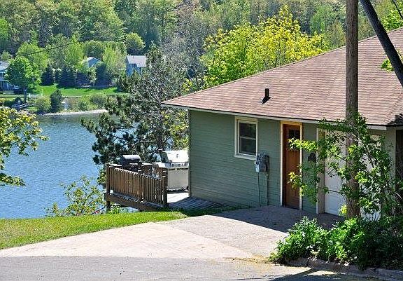 Private lot on outside street corner with great views