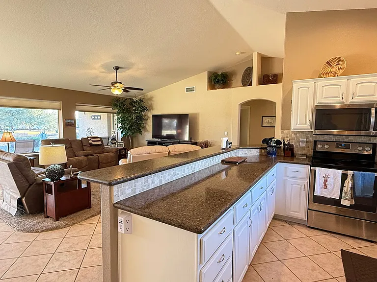 11401 E Medina Ave — Photo 29