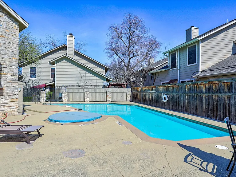 512 Eberhart Ln #1403 — Photo 36