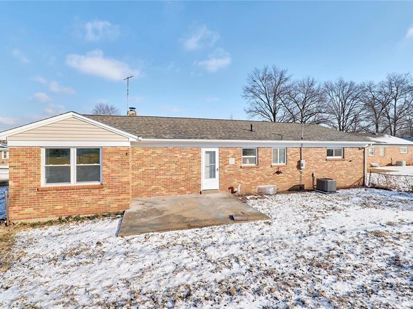 8634 Mayflower Ct, Saint Louis, MO 63132
