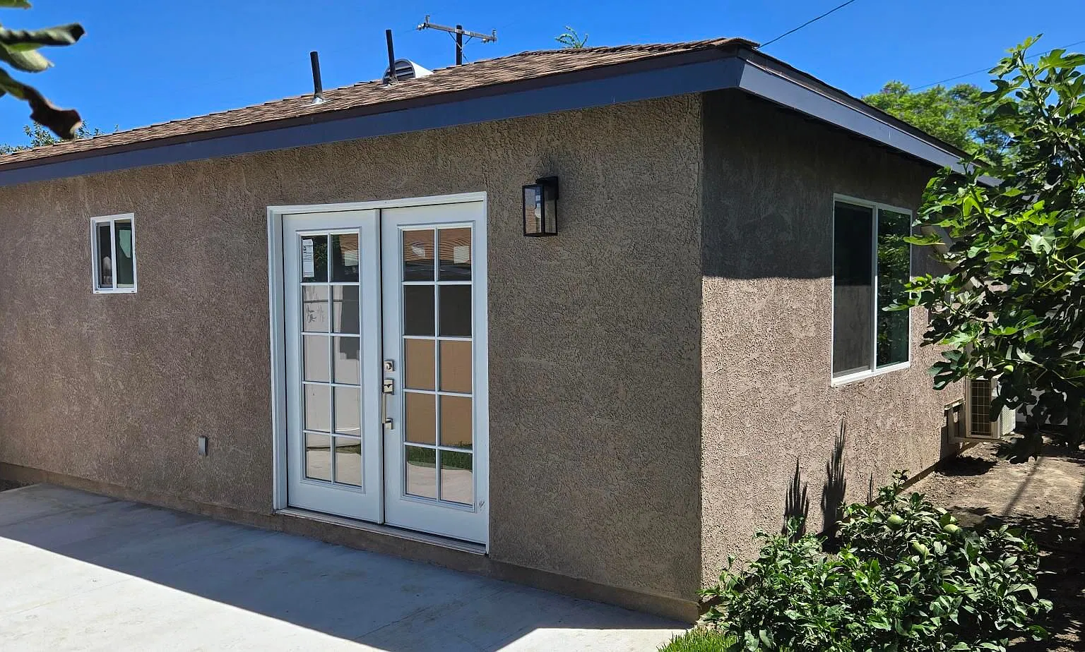 2 bed, 2.0 bath, 800 sqft, $2,600 — Photo 2
