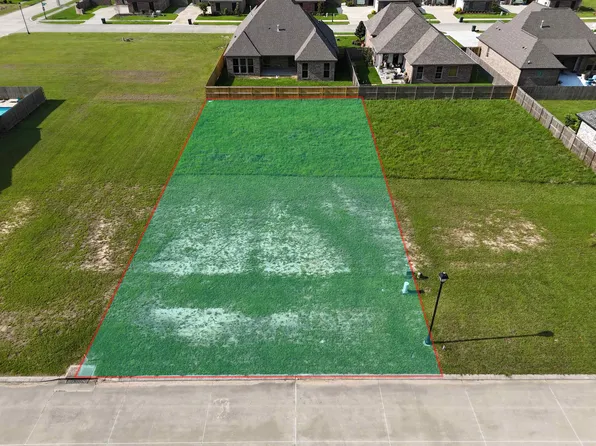 2511 S Point Dr, Lake Charles, LA 70605