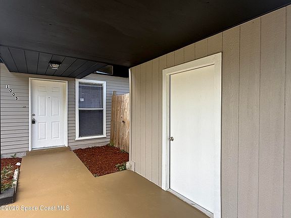2nd image of 1005 Genevieve Ave