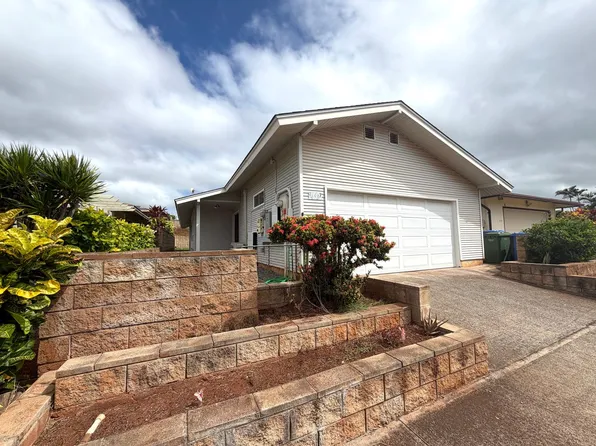 94-437 Kuahui St, Waipahu, HI 96797