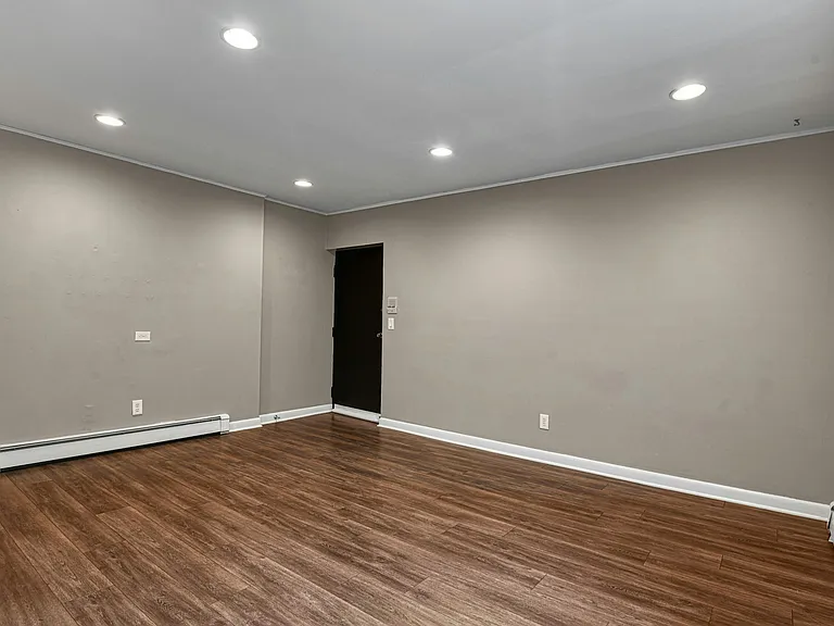 31 Home Pl #1 — Photo 4