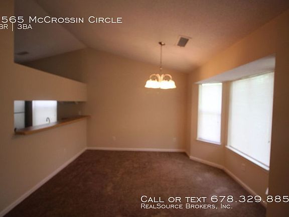 3rd image of 5565 McCrossin Cir