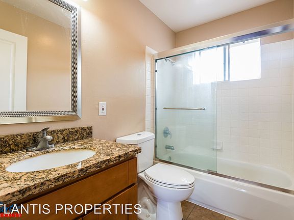 5th image of 3215 Myles Ct APT 03