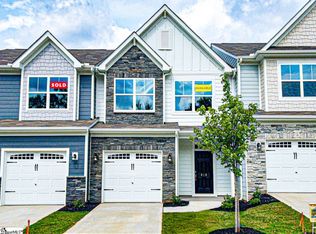 618 Autumn Lake Rd, Simpsonville, SC 29681