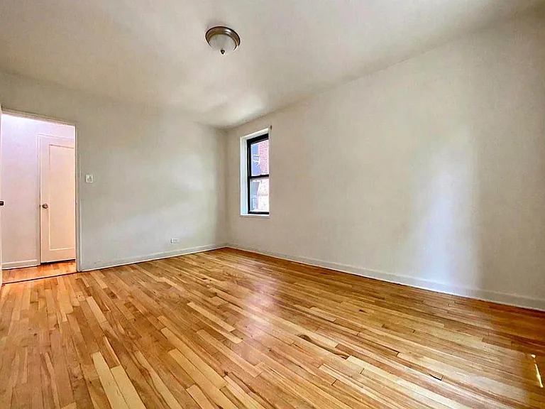 88-11 34th Ave #3S — Photo 4
