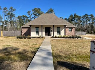 12000 Woodland Cir, Beaumont, TX 77705