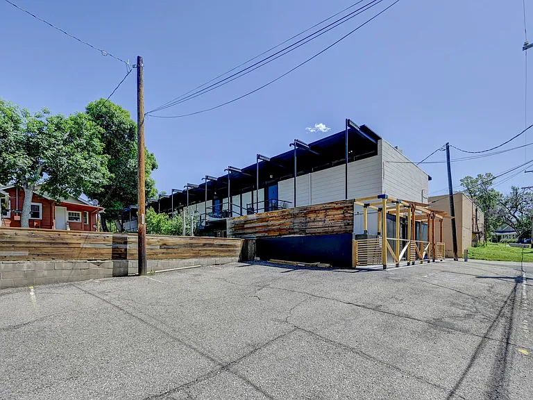 835 E Platte Ave #1 — Photo 17