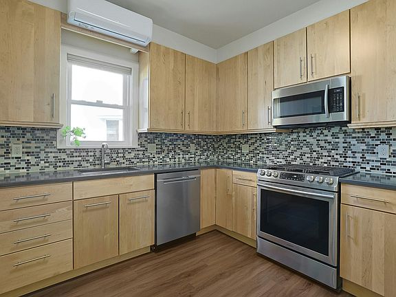 5th image of 485 Westchester Ave APT 1