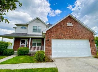 215 Green Knoll Dr, Franklin, OH 45005