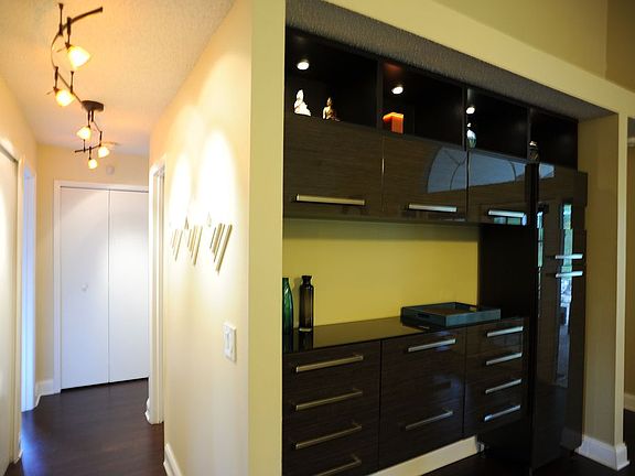 5th image of 940 Summer Lakes Dr