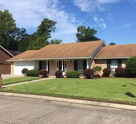 2nd image of 204 Wiegand Dr