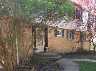 18 Saint William Pl, Pittsburgh, PA 15237
