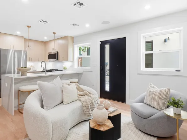 152 Bleecker St #4, Jersey City, NJ 07307