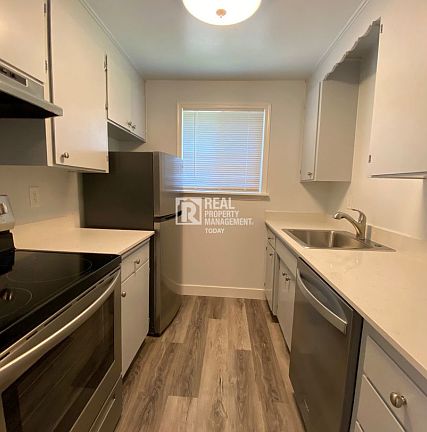 3rd image of 116 173rd St S APT 11