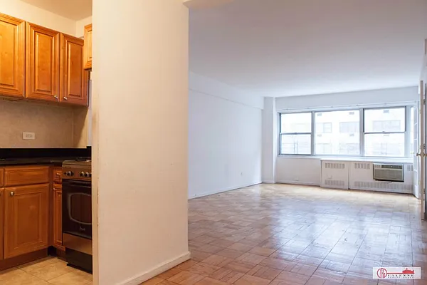 Rented by Cayenne Realty Group | media 16