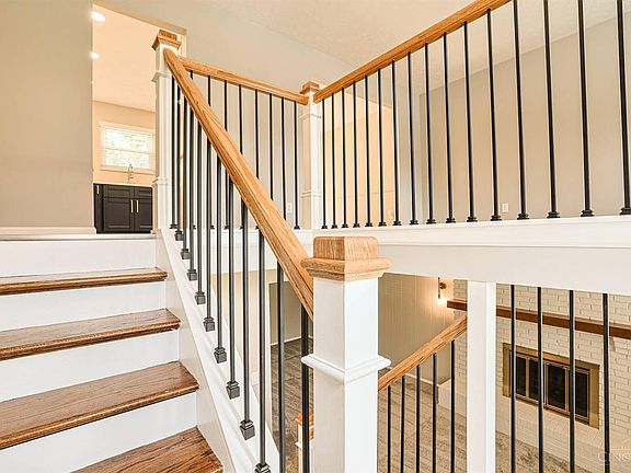 4th image of 4954 Bell Ave